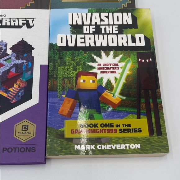 Minecraft Handbook Collection Lot - Picture 8 of 11